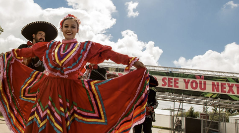 Dansen uitgevoerd door de Mexicaanse danseressen